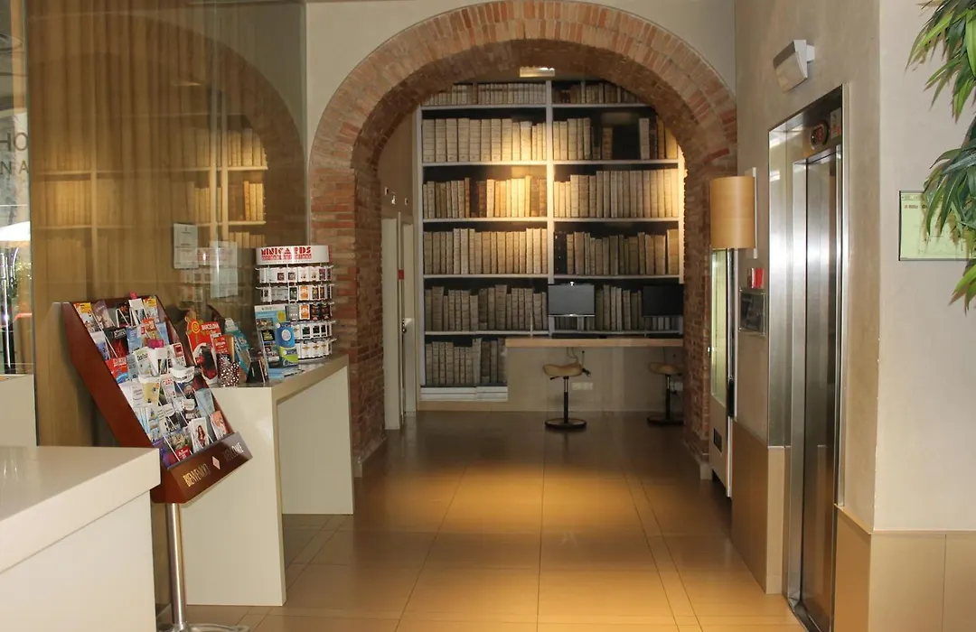 Hotel Sant Agusti-1